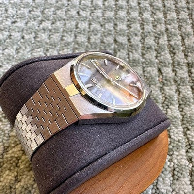 SEIKO KING QUARTZ 5856-8090 TEXTURED BROWN DIAL DAY DATE MENS WATCH VINTAGE
