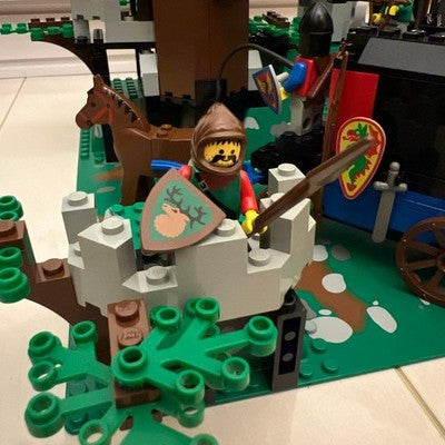 LEGO 6079 ELKWOOD FORTRESS OLD FORESTMAN SET - INCOMPLETE, NO BOX/INSTRUCTIONS