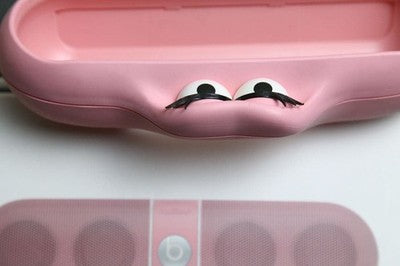 BEATS BY DR DRE PILL 2.0 BLUETOOTH SPEAKER NICKI PINK STAND LIMITED EDITION