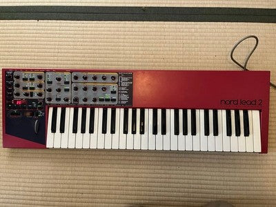 CLAVIA NORD LEAD 2 VIRTUAL ANALOG SYNTHESIZER W/ ORIGINAL CASE  FROM JAPAN AS IS
