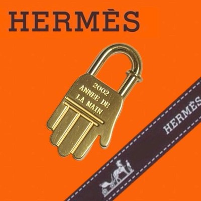 HERMES 2002 LIMITED EDITION HAND CADENA GOLD BAG CHARM MARGIELA ERA RARE