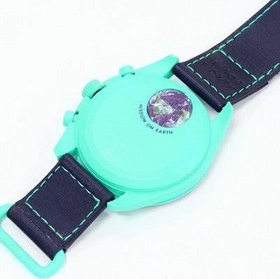 OMEGA X SWATCH MOONSWATCH MISSION ON EARTH POLAR LIGHTS SO33L103 WATCH BOX