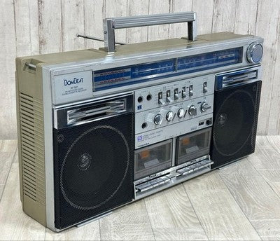 TOSHIBA RT-S87 FM AM STEREO CASSETTE RECORDER BOMBEAT SILVER AC100V 50/60HZ 20W