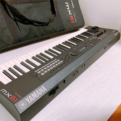 YAMAHA MX61 61-KEY SYNTHESIZER KEYBOARD WITH DEDICATED CASE, POWER CABLE