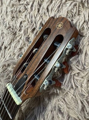 YAMAHA NTX900FM ELECTRIC CLASSICAL GUITAR THIN BODY SOLID SPRUCE PICKUP CASE