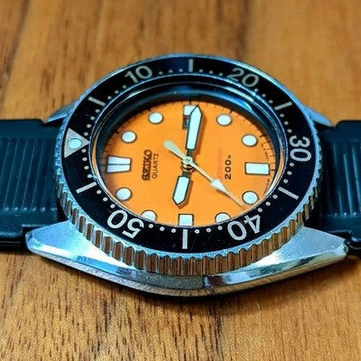 SEIKO PROFESSIONAL 2A22-0170 MINI DIVER 200M QUARTZ WATCH RARE VINTAGE JAPAN