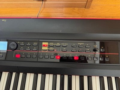 KORG KROSS-88 88-KEY MUSIC WORKSTATION SYNTHESIZER TESTED W/AC ADAPTER JAPAN