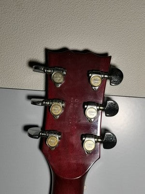 YAMAHA SG800S ELECTRIC GUITAR WITH CASE FOR PARTS OR NOT WORKING