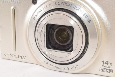 NIKON COOLPIX S8200 SILVER COMPACT DIGITAL CAMERA FOR PARTS NOT WORKING