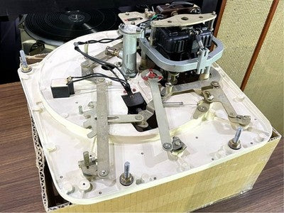 GARRARD 301 TURNTABLE, GREASE BEARING MODEL, 50HZ, MOUNTING BOLTS