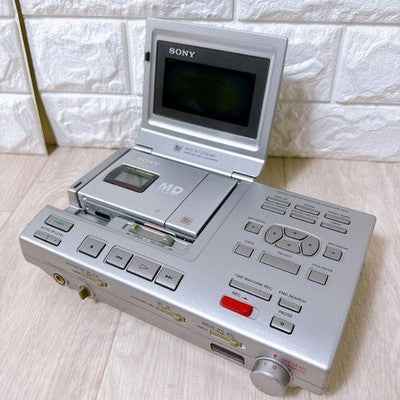 SONY MZ-R5ST MD WALKMAN STATION PORTABLE MINIDISC   FOR PARTS OR NOT WORKING