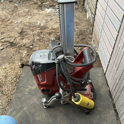 HILTI DD120 DIAMOND CORE DRILL MACHINE WITH DRAINAGE PAD USED WORKING