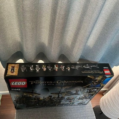 LEGO PIRATES OF THE CARIBBEAN SILENT MARY 71042 NEAR MINT