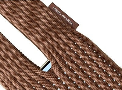 APPLE IPHONE POCKET ISSEY MIYAKE SHORT CINNAMON KNIT LIMITED EDITION NIB