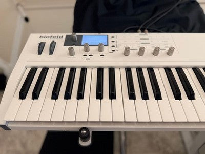 WALDORF BLOFELD KEYBOARD 49-KEY EXCELLENT TESTED W/ BOX POWER CABLE