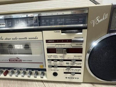SANYO MR-V8MKII VINTAGE BOOMBOX FM AM STEREO RADIO CASSETTE PLAYER SERVICED