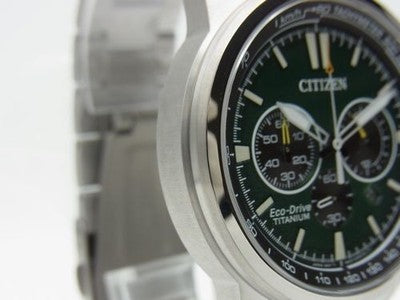 CITIZEN ECO-DRIVE CHRONOGRAPH TITANIUM MEN’S WATCH CA4570-88X GREEN DIAL UNUSE