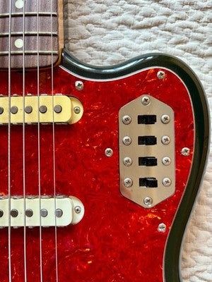 FENDER BASS VI ELECTRIC BASS GUITAR SUNBURST WITH SOFT CASE