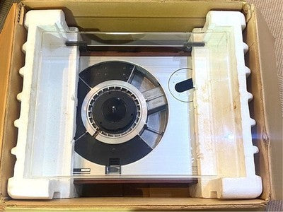 LUXMAN PD131 TURNTABLE WITH SME ARM BASE, ORIGINAL BOX TURNTABLES EXCELLENT+++++