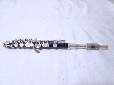 YAMAHA YPC-32 PICCOLO, MADE IN JAPAN, GOOD WORKING CONDITION, WITH CASE