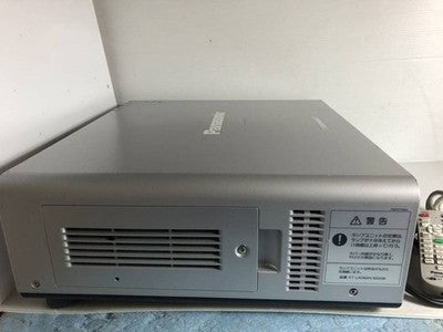 PANASONIC PT DX610S 6500 LUMENS DLP PROJECTOR HDMI XGA WITH LENS WORKING