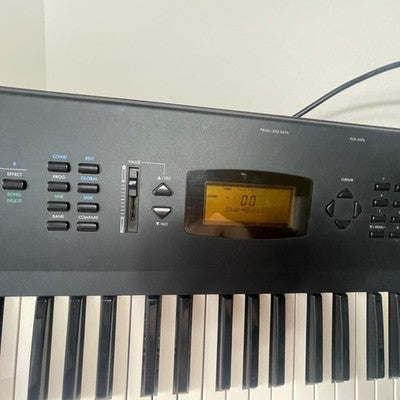KORG X3 MUSIC SYNTHESIZER KEYBOARD TESTED WORKING W/ CASE MANUAL FROM JAPAN