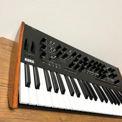 KORG PROLOGUE 8 ANALOG POLYPHONIC SYNTHESIZER KEYBOARD EXCELLENT CONDITION JAPAN