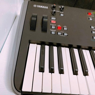 YAMAHA MODX7 76-KEY SYNTHESIZER MUSIC WORKSTATION KEYBOARD W/SOFT CASE TESTED