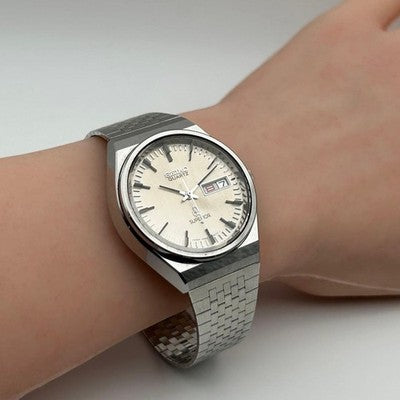 SEIKO SUPERIOR 4883-8001 GUILLOCHE CHAMPAGNE DIAL HIGH PRECISION QUARTZ MEN'S