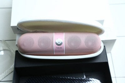 BEATS BY DR DRE PILL 2.0 BLUETOOTH SPEAKER NICKI PINK STAND LIMITED EDITION