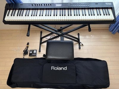 ROLAND RD-88 STAGE PIANO COMPLETE SET PEDAL CASE AC ADAPTER NEAR MINT JAPAN