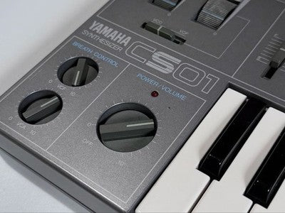 YAMAHA CS01 ANALOG SYNTHESIZER VINTAGE MONO SYNTH KEYBOARD SOUND TESTED GOOD