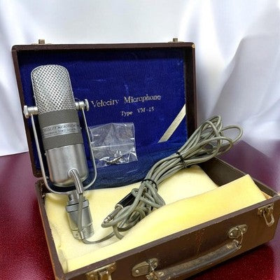 AIWA VM-15 VELOCITY RIBBON MICROPHONE WITH ORIGINAL CASE - 1957 VINTAGE
