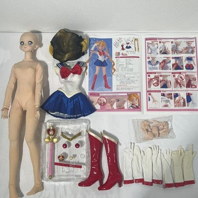 VOLKS DOLLFIE DREAM SISTER DDS SAILOR MOON TSUKINO USAGI DOLL FIGURE W/BOX USED