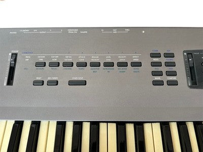 KORG N264 SYNTHESIZER 61-KEY WORKSTATION W/ CASE MANUAL TESTED FROM JAPAN AS IS
