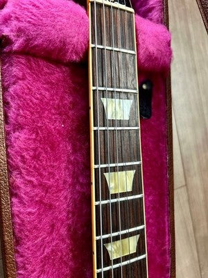 GIBSON LES PAUL CLASSIC 1992 PRE-HISTORIC ELECTRIC GUITAR, NECK REFINISH
