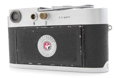 LEICA M2 35MM FILM CAMERA RANGEFINDER SILVER CHROME TESTED