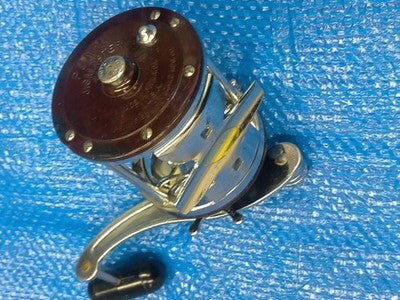 PENN JIG MASTER NO.500 DOUBLE-AXIS REEL GEAR RATIO: 4.0:1 DRAG STAR HANDLE