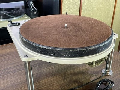 GARRARD 301 TURNTABLE, GREASE BEARING MODEL, 50HZ, MOUNTING BOLTS