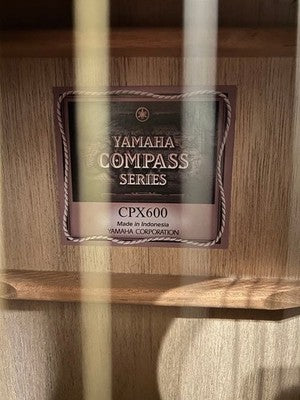 YAMAHA CPX600 ACOUSTIC ELECTRIC GUITAR SUNBURST COMPASS SERIES EXCELLENT