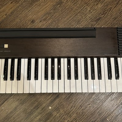 ROLAND RP-20 ROLANDPIANO 20 ELECTRONIC PIANO 61-KEY AC100V 50/60HZ 13W
