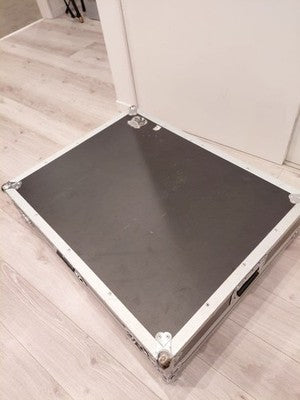 YAMAHA MG24/14FX MIXING CONSOLE 24CH ANALOG AUDIO MIXER SR MIXER WITH CASE