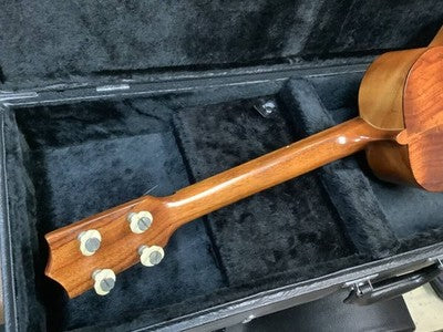KAMAKA HF-4 BARITONE UKULELE, CRAFTED FROM PREMIUM HAWAIIAN KOA WOOD.