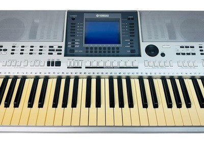 YAMAHA PSR-S700 61-KEY KEYBOARD SYNTHESIZER SERVICED WORKING WITH CASE