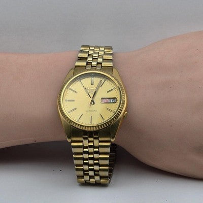 SEIKO 5 AUTOMATIC DAY-DATE 7S26-3110 FLUTED BEZEL GOLD DIAL MEN'S WATCH 36.3MM