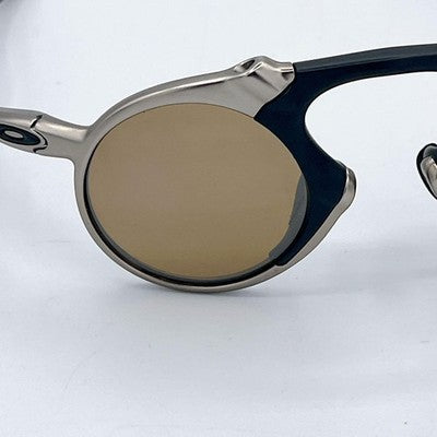 OAKLEY MADMAN SUNGLASSES FUTURISTIC DESIGN MEN'S EXCELLENT+++++
