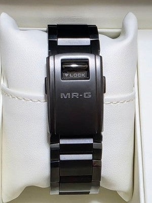 CASIO G-SHOCK MR-G MRG-B2000B-1AJR KACHIIRO TITANIUM SOLAR RADIO WATCH