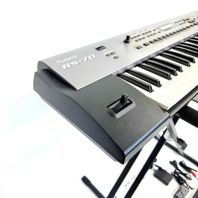 ROLAND RS-70 SYNTHESIZER KEYBOARD WORKSTATION 61 KEY MIDI TESTED COMPLETE SET
