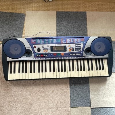YAMAHA PSR-260 61-KEY TOUCH RESPONSE KEYBOARD 100 VOICES MIDI TESTED W/ ADAPTER