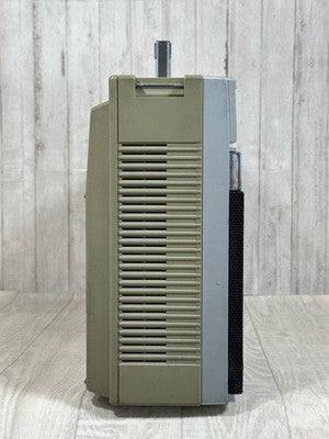TOSHIBA RT-S87 FM AM STEREO CASSETTE RECORDER BOMBEAT SILVER AC100V 50/60HZ 20W